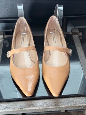 Elizabeth Damrich Nude Patent Leather Mary Jane Pointed Toe Flats